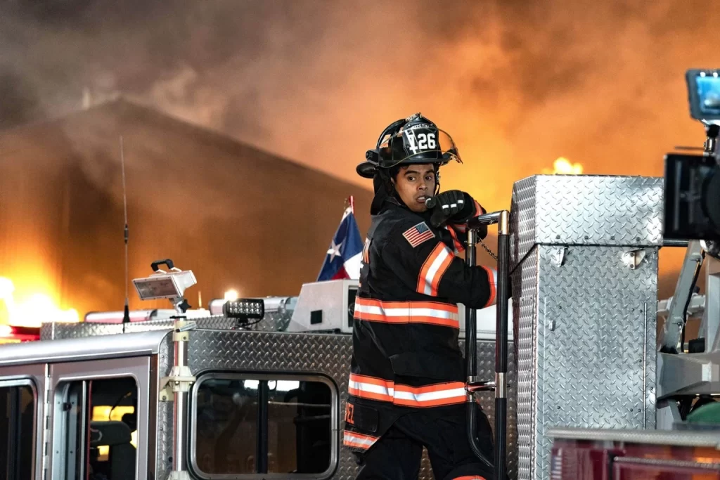 911 Одинокая звезда сериал